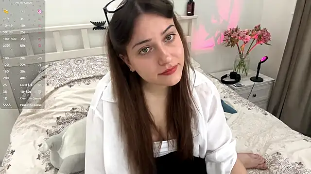RachaelJuntunen online show from 09-27-25, 06:52
