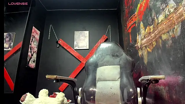 Shantall ks online show from 11-30-25, 04:02