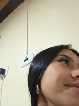 Victoria alson online show from 11-13-25, 03:21