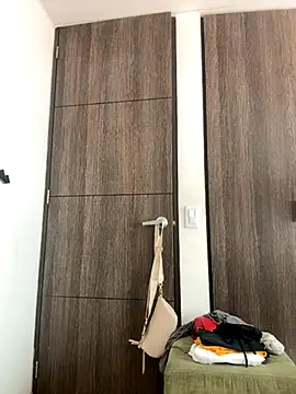 Victoria alson online show from 10-21-25, 03:22