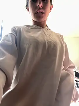 Victoria alson online show from 12-15-25, 01:39