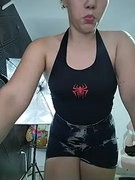 SirenRouge 69 online show from 04-16-26, 09:39