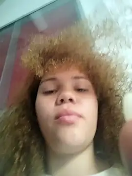 SirenRouge 69 online show from 12-18-25, 09:40