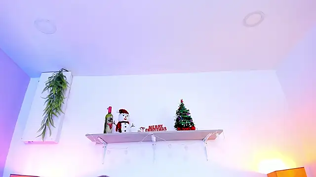 LuciaBenett  online show from 12-14-25, 07:08