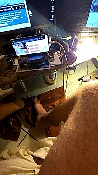 Snapshot of Halloalbert889 chatting on 10-12-25, 03:19 Halloalbert889 online show from 10-12-25, 03:19