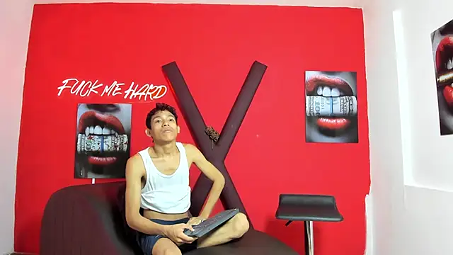 BEAUTY BOYS1 online show from 03-03-26, 07:21