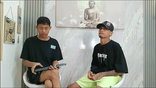 BEAUTY BOYS1 online show from 02-05-26, 07:15