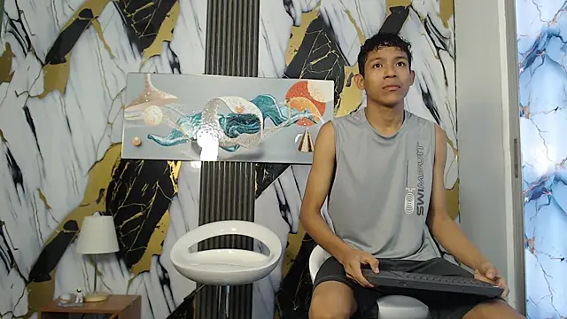 BEAUTY BOYS1 online show from 02-23-26, 07:25