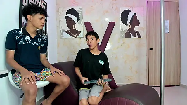 BEAUTY BOYS1 online show from 03-16-26, 01:37