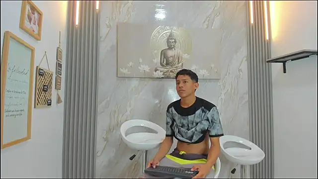 BEAUTY BOYS1 online show from 01-07-26, 07:13