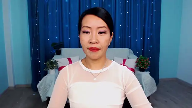 LiaPak online show from 10-21-25, 01:05