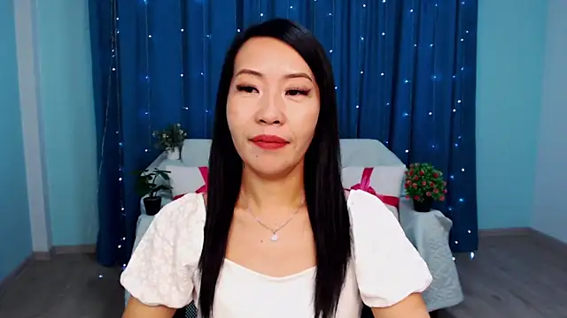 LiaPak online show from 10-16-25, 01:03