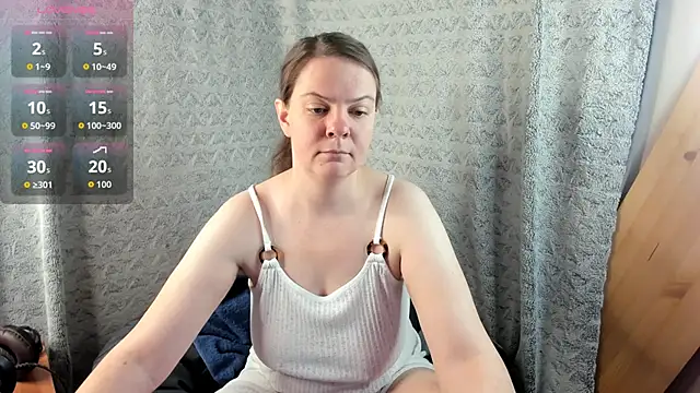 MiaLores online show from 10-22-25, 08:03