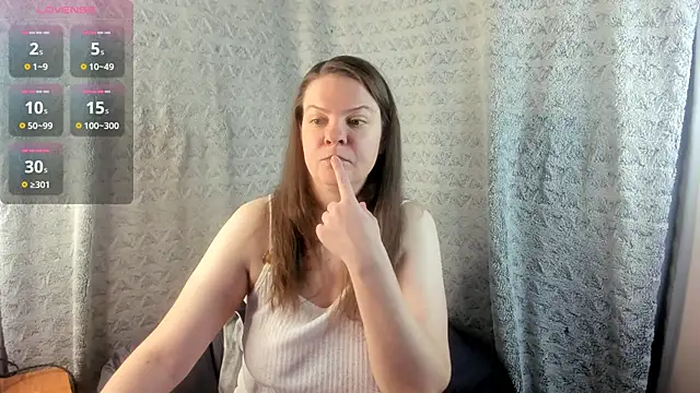 MiaLores online show from 02-12-26, 09:09