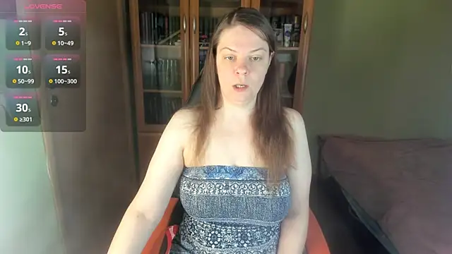 MiaLores online show from 04-10-26, 09:16