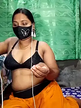 Snapshot of Mistompa24 chatting on 05-09-26, 04:38 Mistompa24 online show from 05-09-26, 04:38