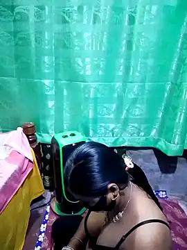 Mistompa24 online show from 11-28-25, 03:56