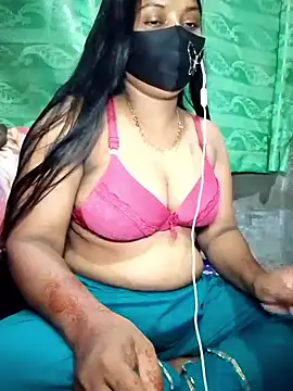 Snapshot of Mistompa24 chatting on 06-02-26, 04:56 Mistompa24 online show from 06-02-26, 04:56