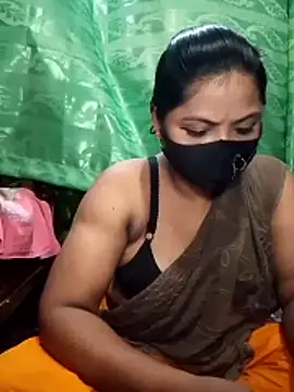 Snapshot of Mistompa24 chatting on 06-15-26, 01:33 Mistompa24 online show from 06-15-26, 01:33