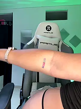 Bella-kim- online show from 09-25-25, 08:04