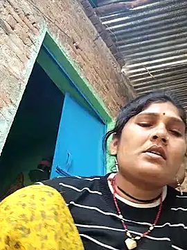 Rakhi j online show from 11-15-25, 04:49