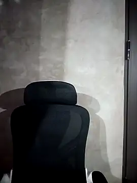 Snapshot of milo123-xx chatting on 02-28-26, 12:16 milo123-xx online show from 02-28-26, 12:16