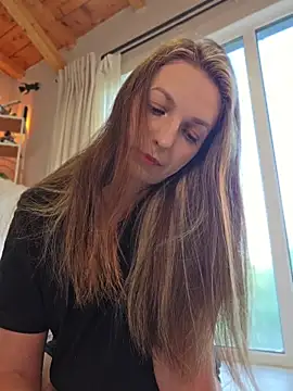 Snapshot of ellaxxstar chatting on 05-31-26, 05:57 ellaxxstar online show from 05-31-26, 05:57