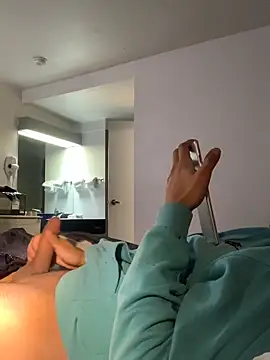 DanBfl online show from 11-11-25, 04:24