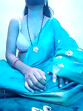 Snapshot of Mohini_Josh069 chatting on 05-28-26, 12:18 Mohini Josh069 online show from 05-28-26, 12:18