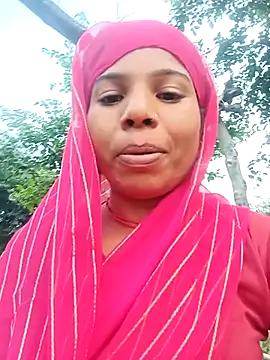 Snapshot of Rubi_sarma chatting on 10-25-25, 11:42 Rubi sarma online show from 10-25-25, 11:42