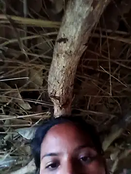 Snapshot of Rubi_sarma chatting on 09-11-25, 12:32 Rubi sarma online show from 09-11-25, 12:32