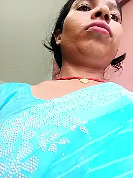 Snapshot of Rubi_sarma chatting on 09-23-25, 12:34 Rubi sarma online show from 09-23-25, 12:34