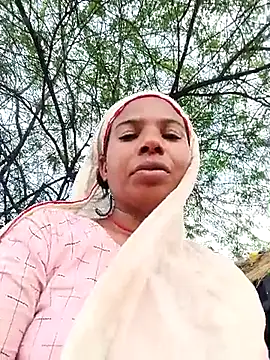 Snapshot of Rubi_sarma chatting on 09-18-25, 10:40 Rubi sarma online show from 09-18-25, 10:40