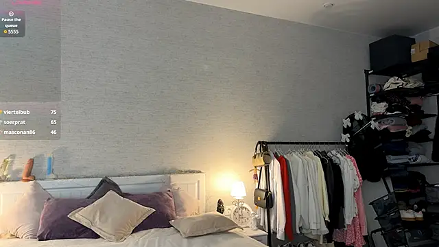 BrightAnnie online show from 03-21-26, 01:37