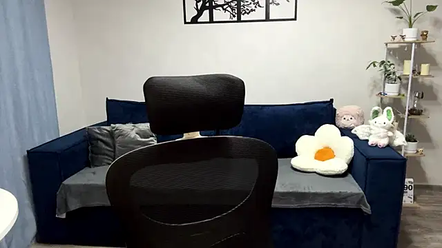 BrightAnnie online show from 10-02-25, 05:05