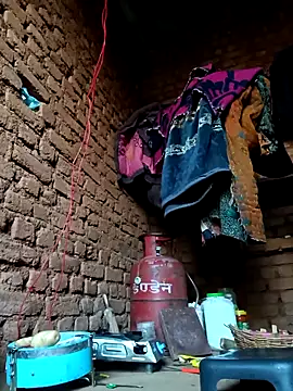 cute diya 12 online show from 02-17-26, 02:53