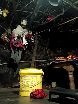 cute diya 12 online show from 12-17-25, 03:06