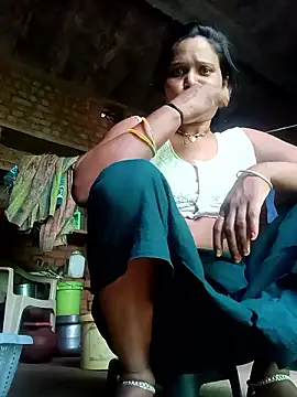 Snapshot of cute_diya_12 chatting on 05-25-26, 02:44 cute diya 12 online show from 05-25-26, 02:44