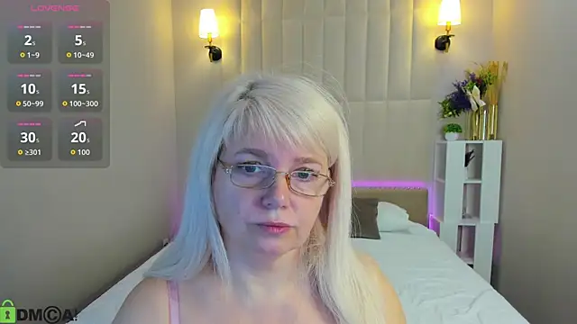 Snapshot of Hella_Fabel chatting on 06-06-26, 01:55 Hella Fabel online show from 06-06-26, 01:55