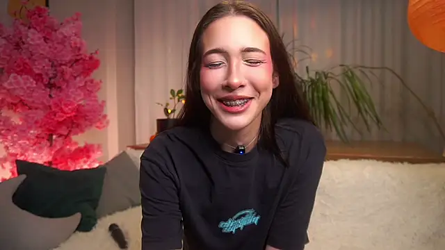 EviaRabasca online show from 10-24-25, 11:53