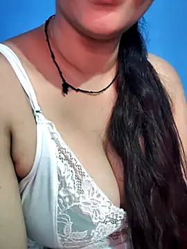 Snapshot of jaan-step chatting on 10-18-25, 02:02 jaan-step online show from 10-18-25, 02:02
