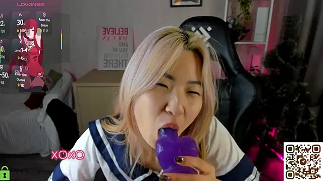 Aisi 18 online show from 12-16-25, 01:43