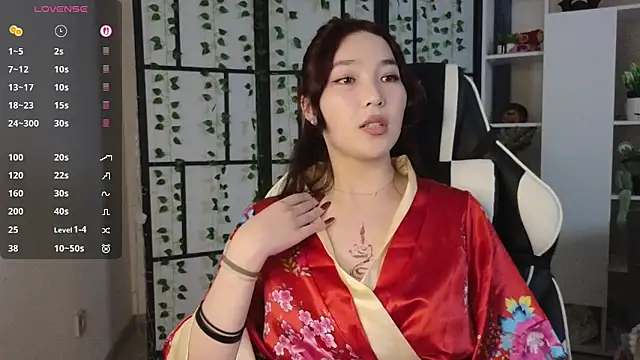 Snapshot of ColettaMejias chatting on 09-15-25, 08:31 ColettaMejias online show from 09-15-25, 08:31