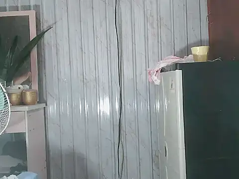 Snapshot of pinayhotii chatting on 10-11-25, 11:06 pinayhotii online show from 10-11-25, 11:06