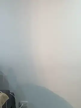 Snapshot of BrendaCrean chatting on 11-27-25, 12:27 BrendaCrean online show from 11-27-25, 12:27