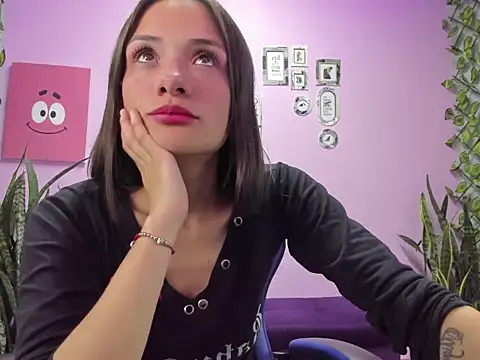 Tammy Thompson  online show from 11-10-25, 01:49