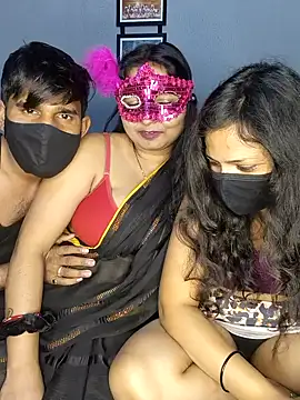 Snapshot of Hot_modal chatting on 02-06-26, 06:48 Hot modal online show from 02-06-26, 06:48