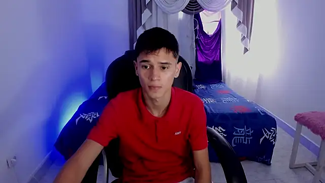 Snapshot of Aron_Boyy chatting on 10-01-25, 08:13 Aron Boyy online show from 10-01-25, 08:13