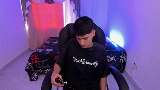 Snapshot of Aron_Boyy chatting on 02-03-26, 08:25 Aron Boyy online show from 02-03-26, 08:25