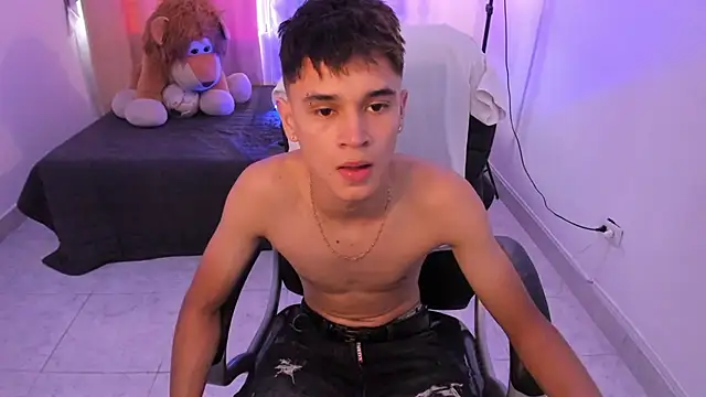 Aron Boyy online show from 03-31-26, 09:17